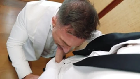 menatplay: Butler Discreetly Appreciated