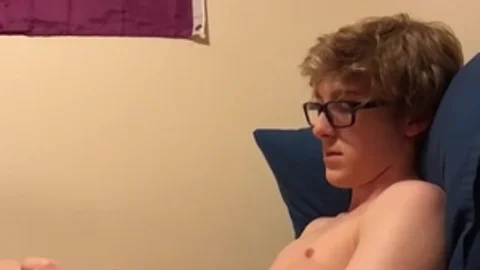 TXXXMStudios.com: Kieren Andrews masturbating