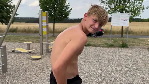 EastBoys: Athletic amateur massage sex scene