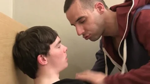 EuroBoyXXX.com: Hunk Charlie hard sex