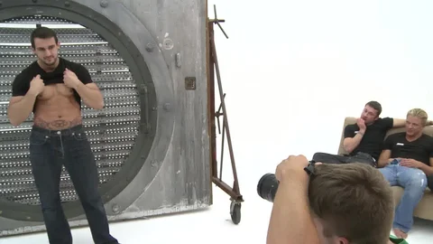 The Photographer - pound