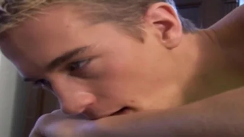 Twinks - Hawt twink wants sex scene