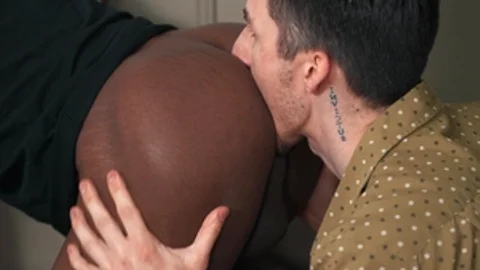 Men: Kai's Vibrating Descent into Ecstasy