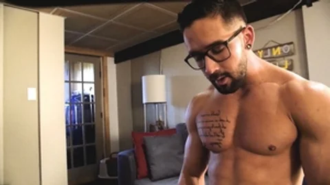 Uncut Muscle Man Takes A Facial Dump