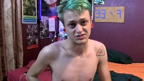 HomeMadeTwinks.com: Shaved Jason Valencia gets plowed
