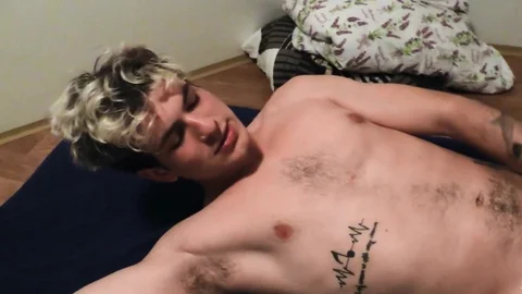 CzechHunter.com - European cumshot in the bed