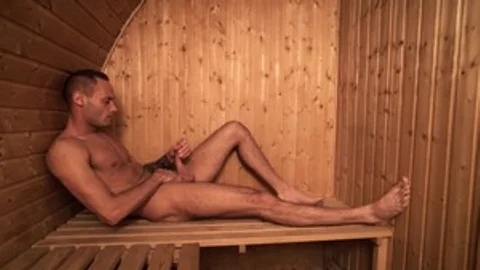Bromo: Jerry in tandem with Marty handjob in the sauna