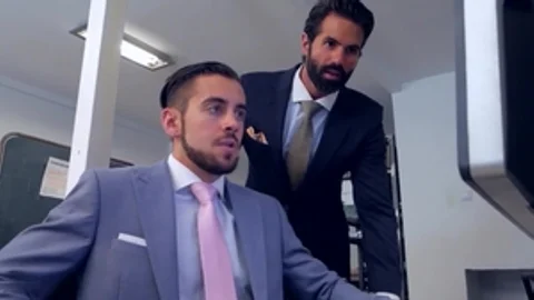 menatplay: The Art Connoisseur's Deed