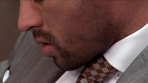 menatplay: The King Undresses at Work