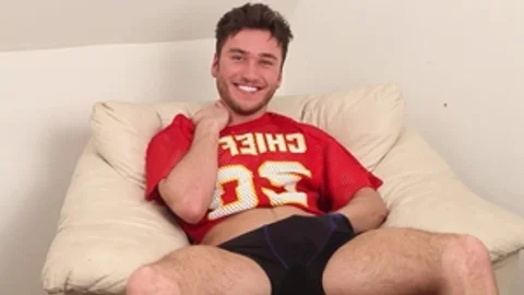 Cumsplatter on Sporty Gear