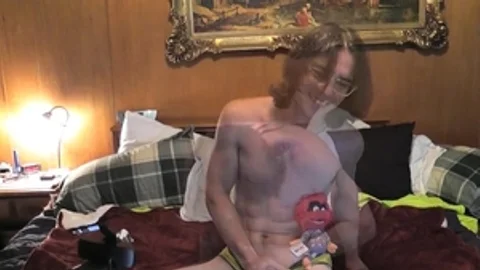 ZackRandall.net: Long hair Zack Randall have uncut dick