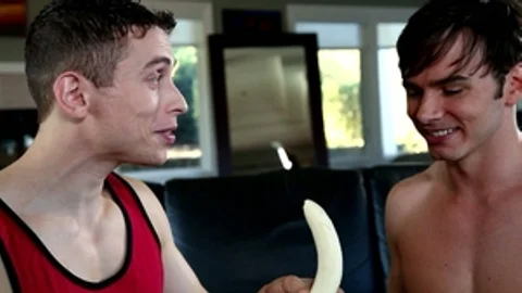 Next Door Buddies: Tasting Terror