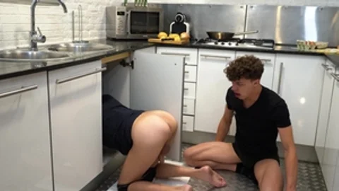Brother Crush: Bubble Butt in Kitchen