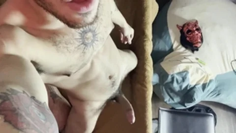 PitsAndPubes: Natural Malakai White jock jacks off sex tape