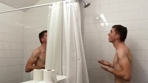 CzechHunter: Wet Hunter needs hard nailining