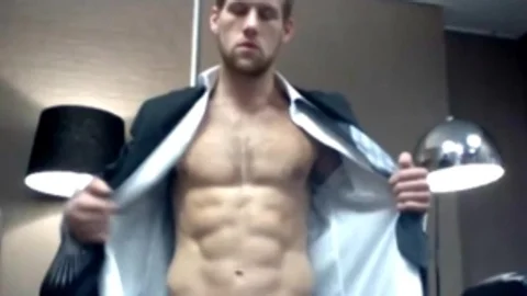 MenatPlay: David's Bubble Butt Reveal