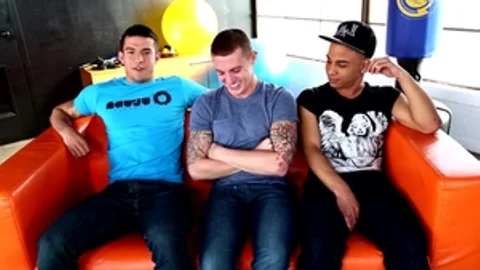 Circle Jerk Boys: Sweating on the Staircase